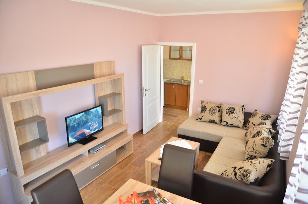Apartments Cejovic Ulcinj Ruang foto