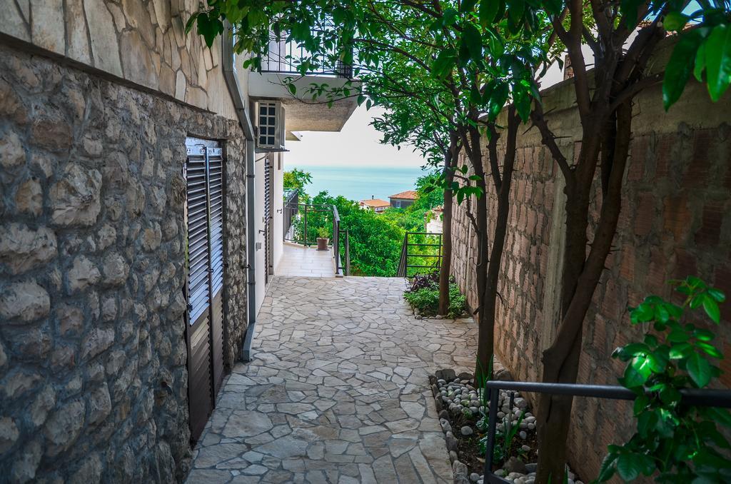 Apartments Cejovic Ulcinj Bagian luar foto